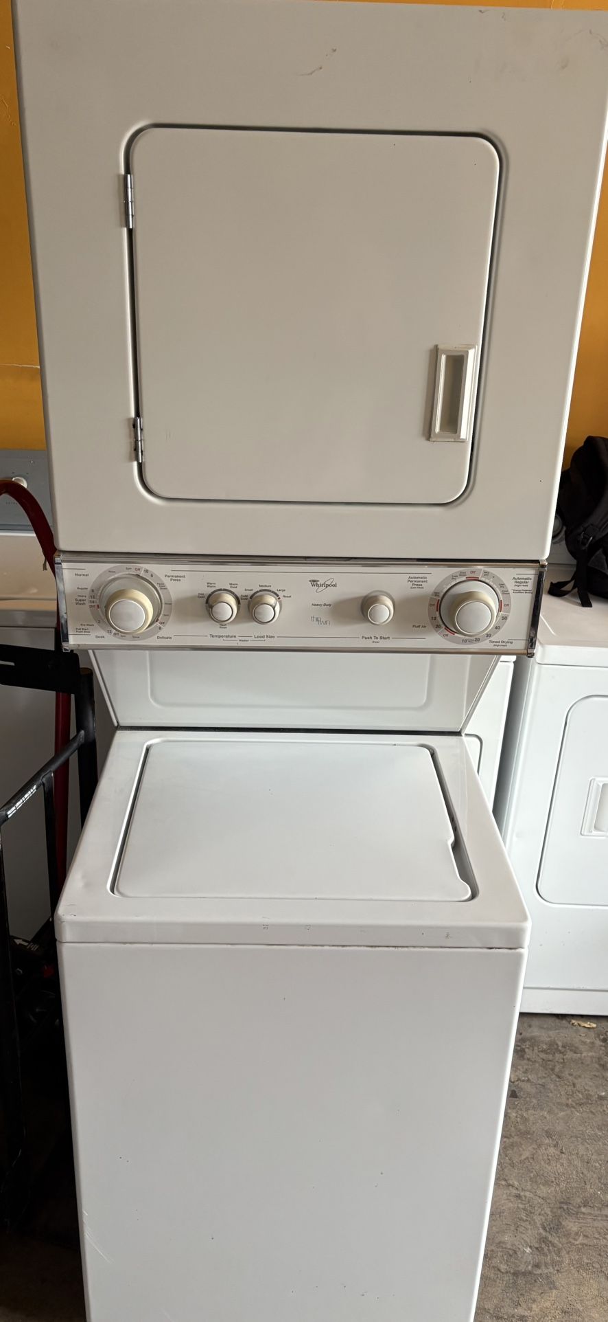 Whirlpool 24” Heavy Duty Washer & Gas Dryer Combo