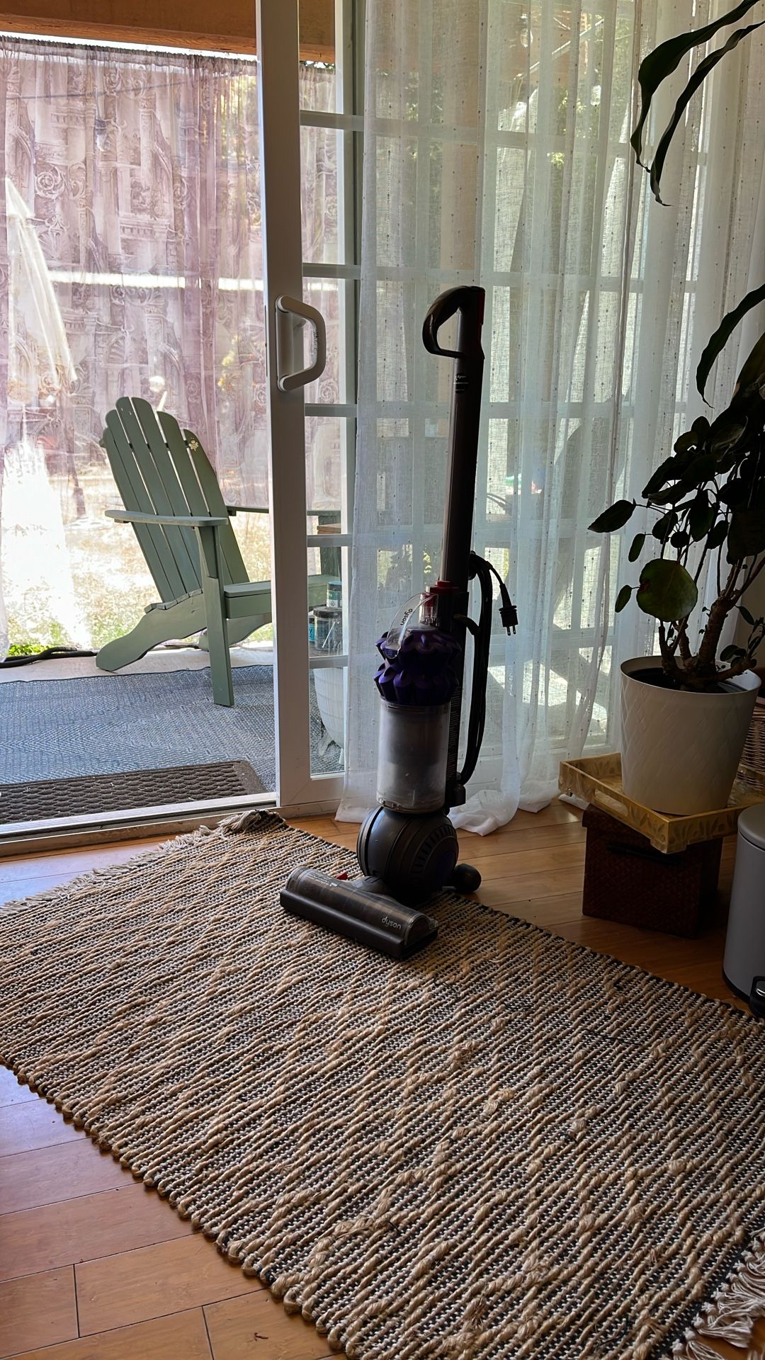 Dyson Vacuum Cleaner 