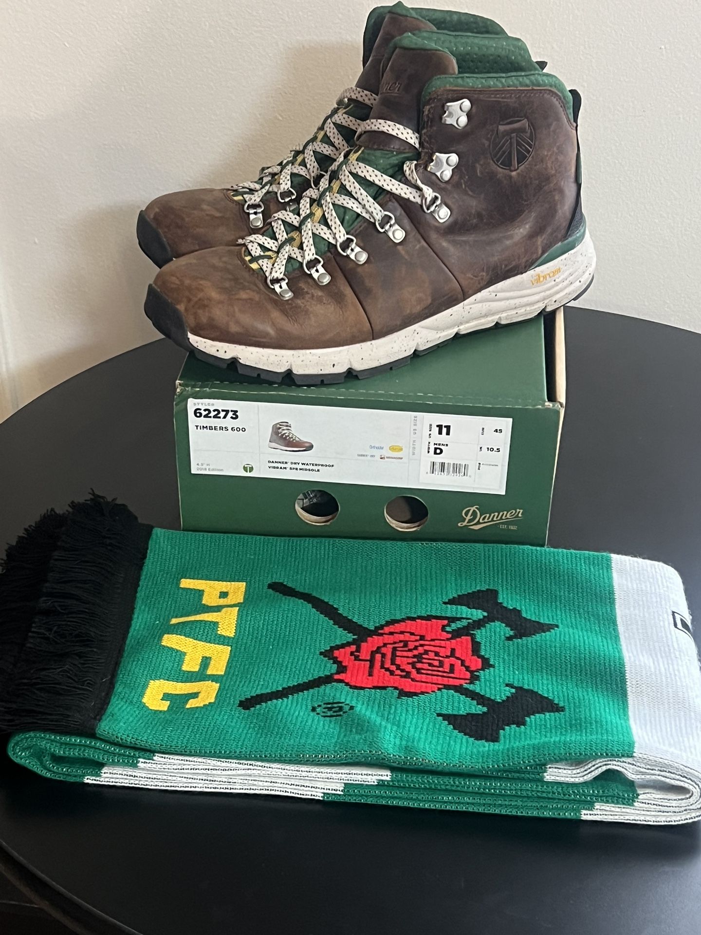 DANNER Mountain 600 Leather Boots  Portland Timbers RCTID Edition 