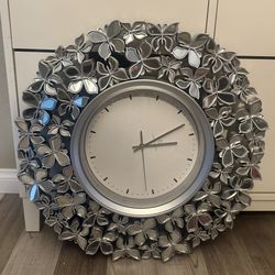 Analog Butterfly Clock