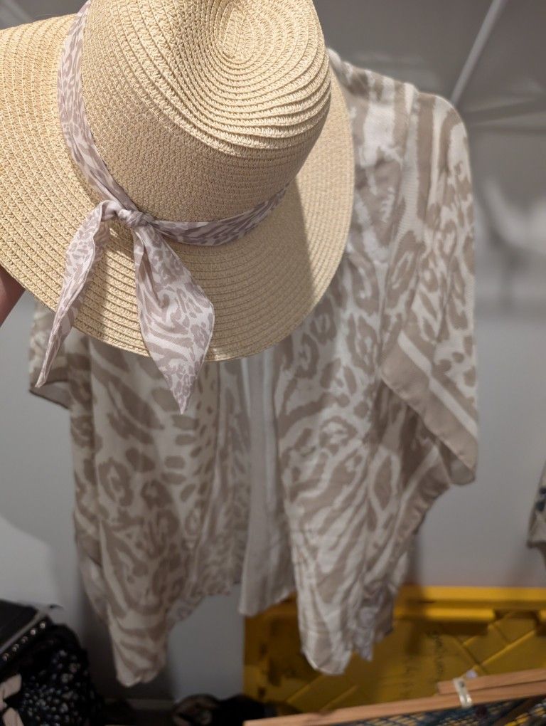 Women's Hat/Sheer Shawl