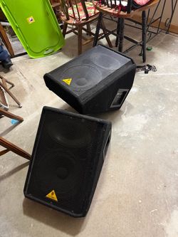 Behringer VP1220F 800W Floor Monitor (2)