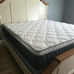 NEW KING PILLOW-TOP MATTRESS AND BOX SPRING - 3PC
