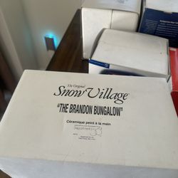 Department 56 The Brandon Bungalow 