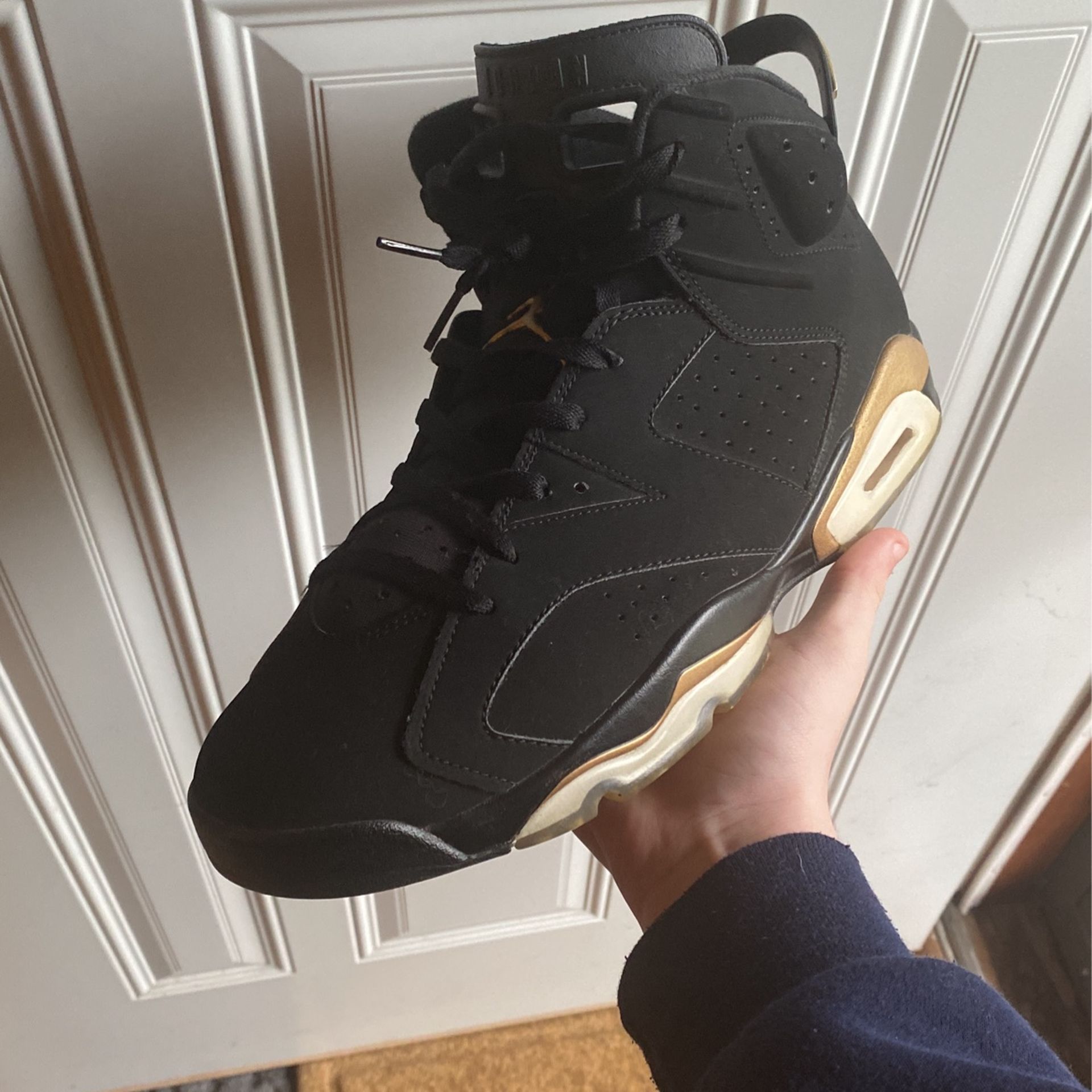 Jordan 6 Golden Moments