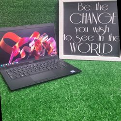 Dell latitude 7390 Intel i5 touchscreen 8th gen quad core processor, 16GB ram and 512GB SSD