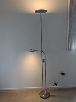 Modern LED Floor Lamp with Adjustable Reading Light – Brushed Nickel – Excellent Condition