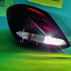 2015 - 2018 MERCEDES BENZ C CLASS LED TAIL LIGHT LEFT SIDE OEM A(contact info removed) TESTED
