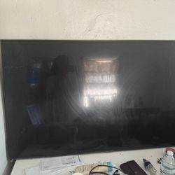 55" Class TU7000 Crystal UHD 4K Smart TV (2020) Broken 