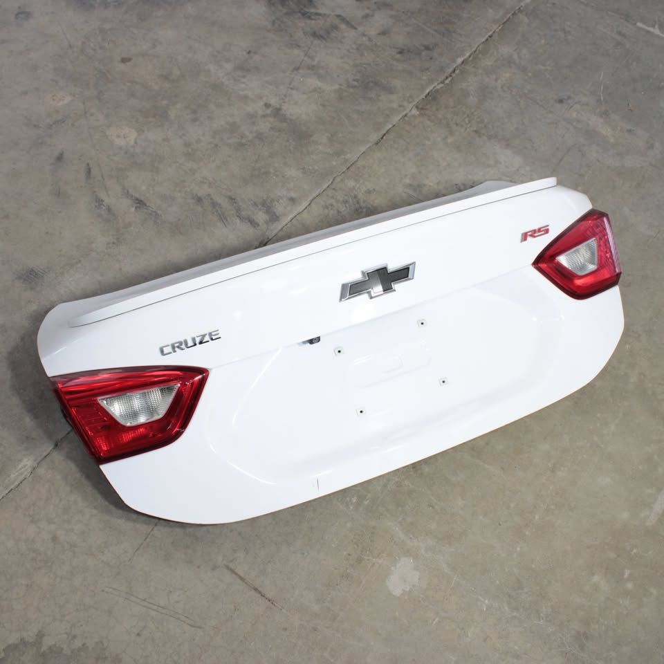 2018-2019 Chevrolet Cruze Trunk Lid Spoiler