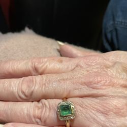 Lady’s 18-karat Yellow Gold, Emerald And Diamond Ring