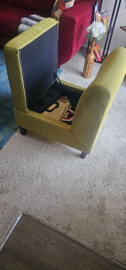 🟩Green Accent Chair – Good Condition – Must Go!