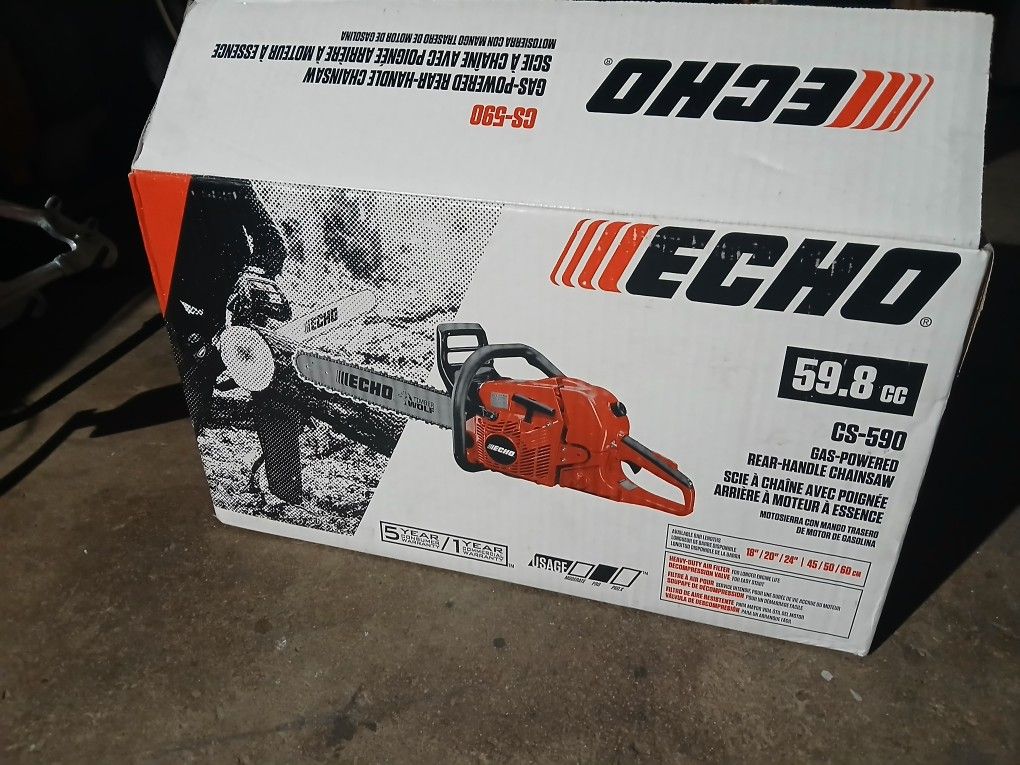 Echo 59.8cc Gas Powered Chainsaw