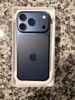 Iphone 17 pro “Unlocked”