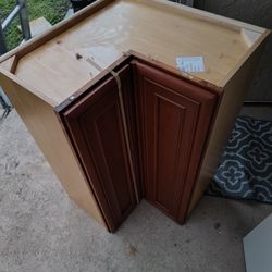Corner cabinet 