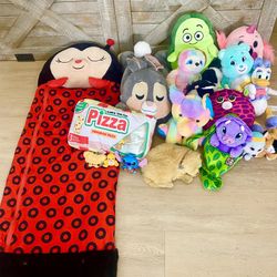 Super cute lot of Kids Stuffies/ stuffed animals 