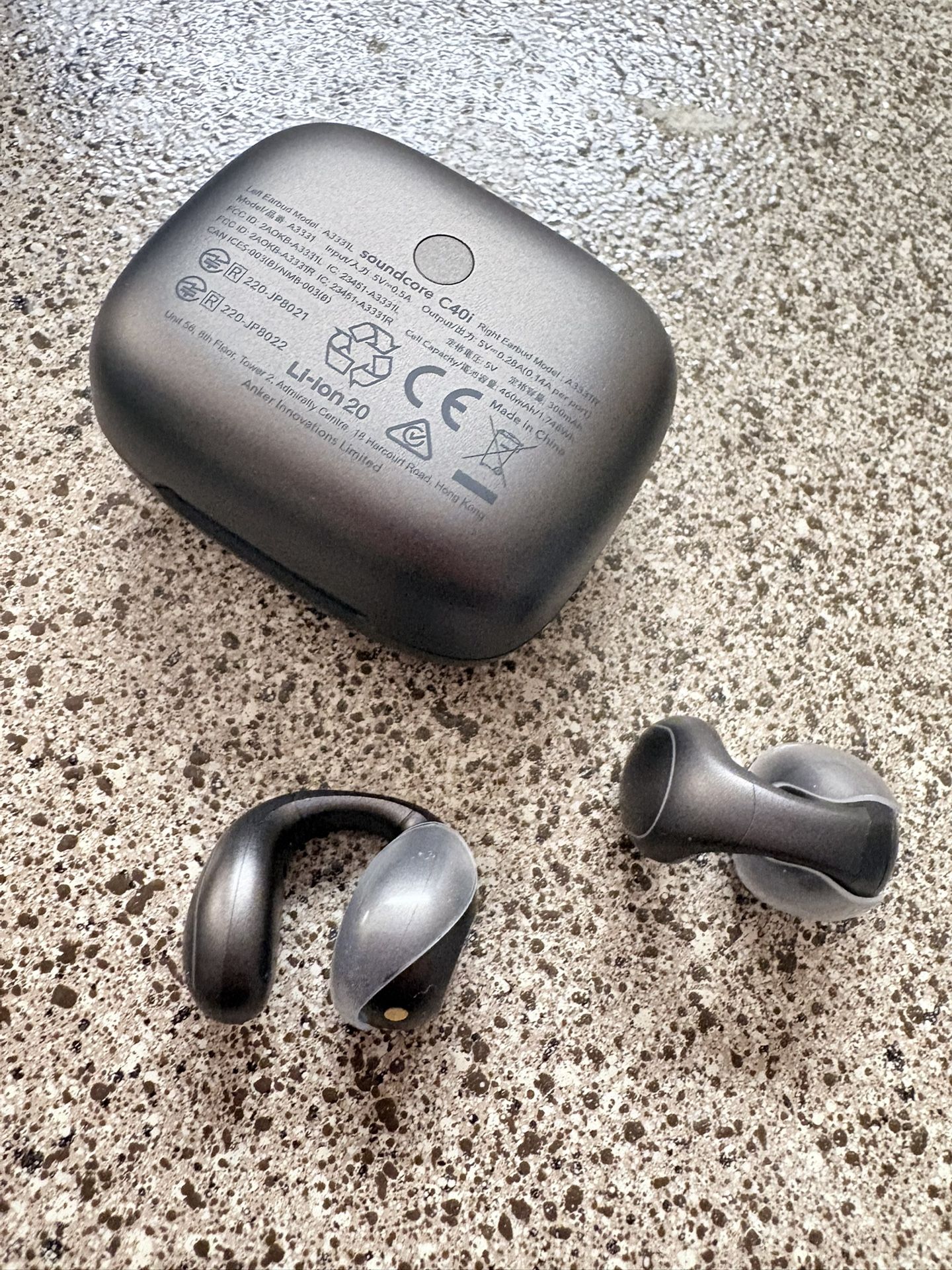 soundcore C40i | Flexible and Comfortable Clip-On Earbuds