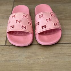 Little Girl Gucci Sandals (size 11)