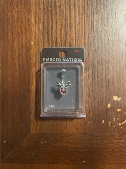 Skull & Heart Bellybutton Piercing