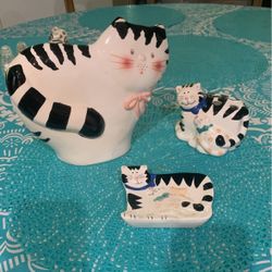 Bathroom Toothbrush , Soap Dish And Decorative Cat