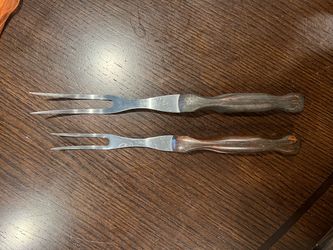 Cutco serving forks