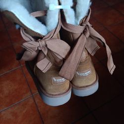 UGG KOOLABURRA BOOTS