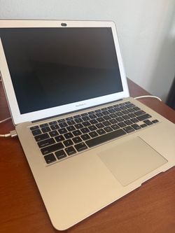 Apple MacBook Air Laptop (2011)