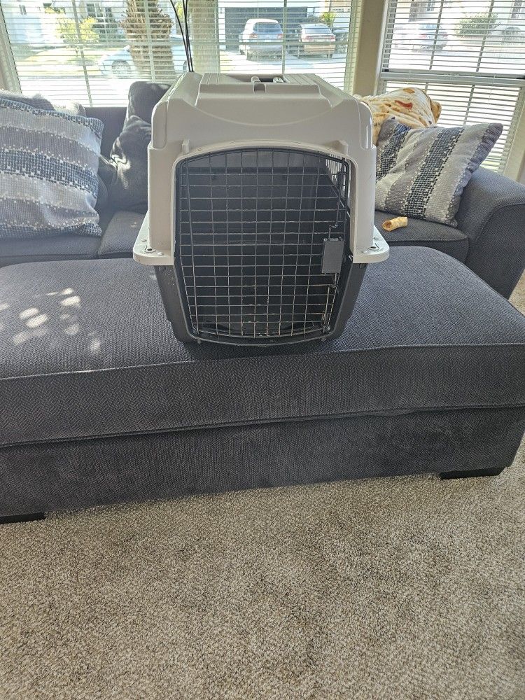 Plastic DOG CRATE