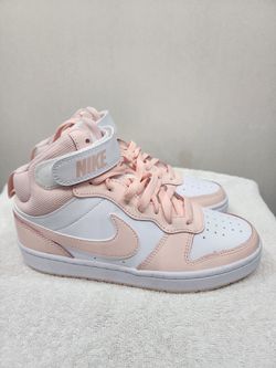 New- Court Borough Mid Shoes 6.5W/5Y