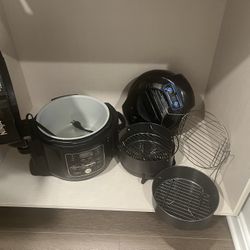 Ninja Foodie With 2 Recipe Books 