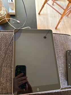 Apple iPad 10th Generation