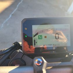 2025 Honda CB650R E-Clutch