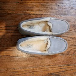 UGGS Woman Sleeper,Brand New. S.7