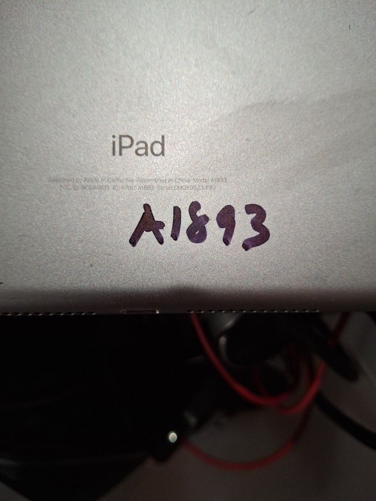 Ipad A1893
