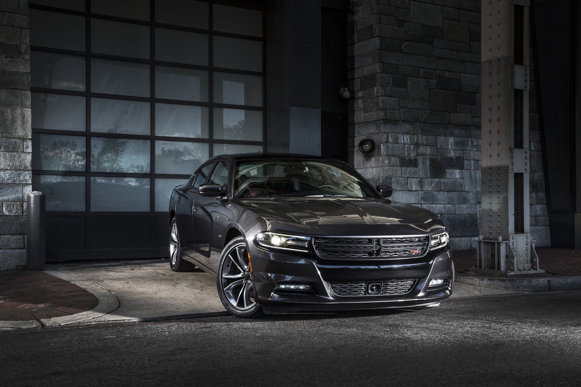 Dodge Charger mid 2000’s transmission and/or engine hemi for sale! 