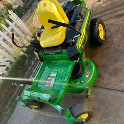 John Deere Z315E 42 in. 20 HP Gas Dual Hydrostatic Zero Turn Riding Lawn Mower