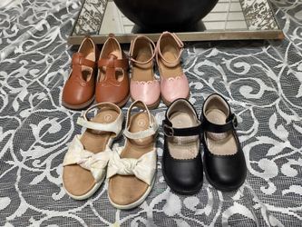 Girls MaryJane shoes