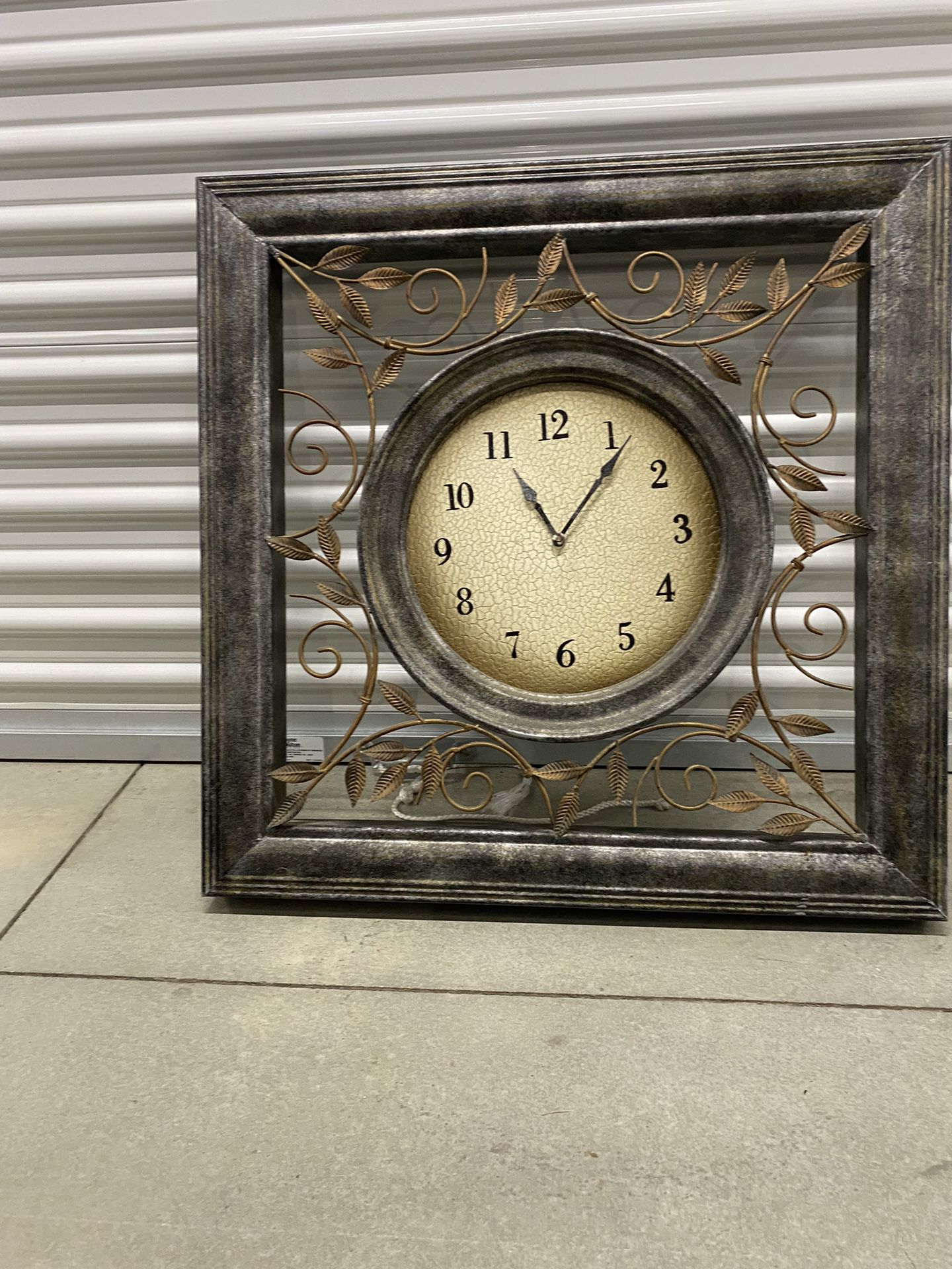Vintage Metal Wall Clock Decor 