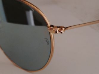 Ray Ban's Blue Round Metal . Brand new . Great Quality. Great Deal