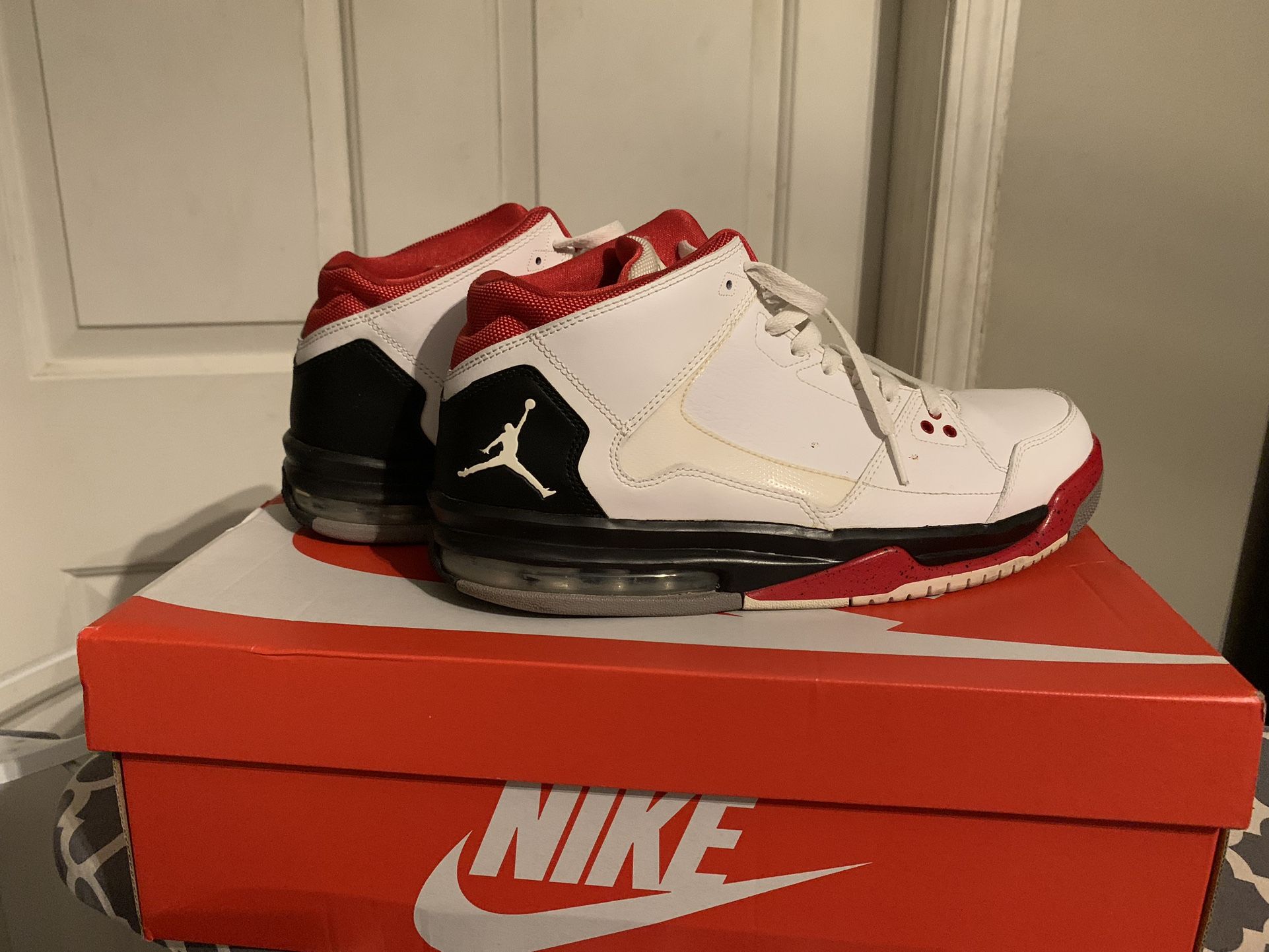 Nike Jordan: Sold As Is (used) 10 1/2. Obo
