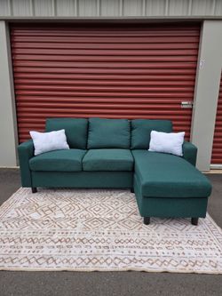 Emerald Green Sectional / Free Delivery