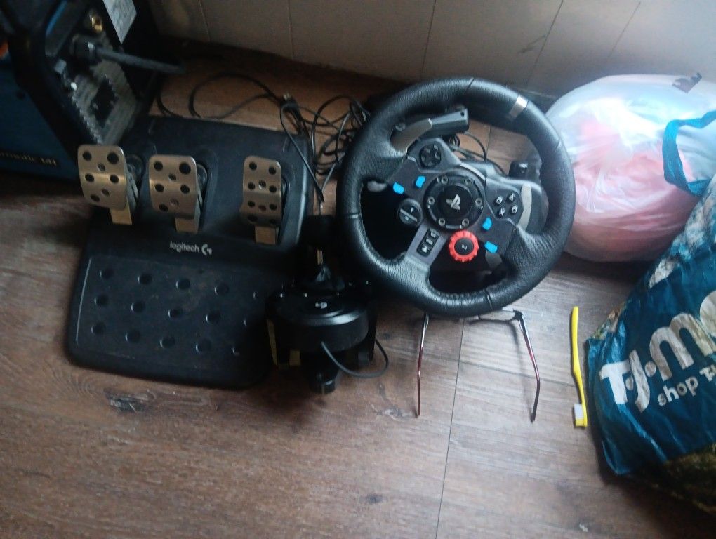 Gaming Steering Wheel G29 Logitech Used