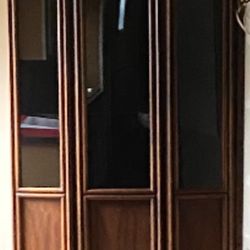 1960's Mid-Century Modern Stanley China Display Cabinet 