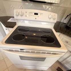 Stove GE . Price Including Delivery 