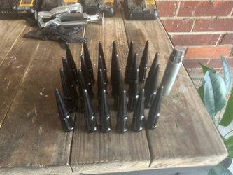 Spike Wheel Lugs