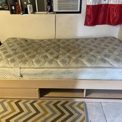 Twin Bed 