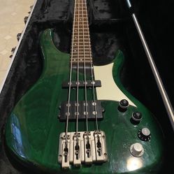 Washburn RB-2002 Bass Guitar
