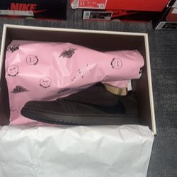 Travis Scott Jordan 1 Low Velvet 