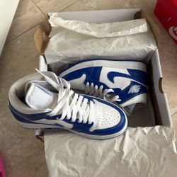 Air Jordan 1 Mid