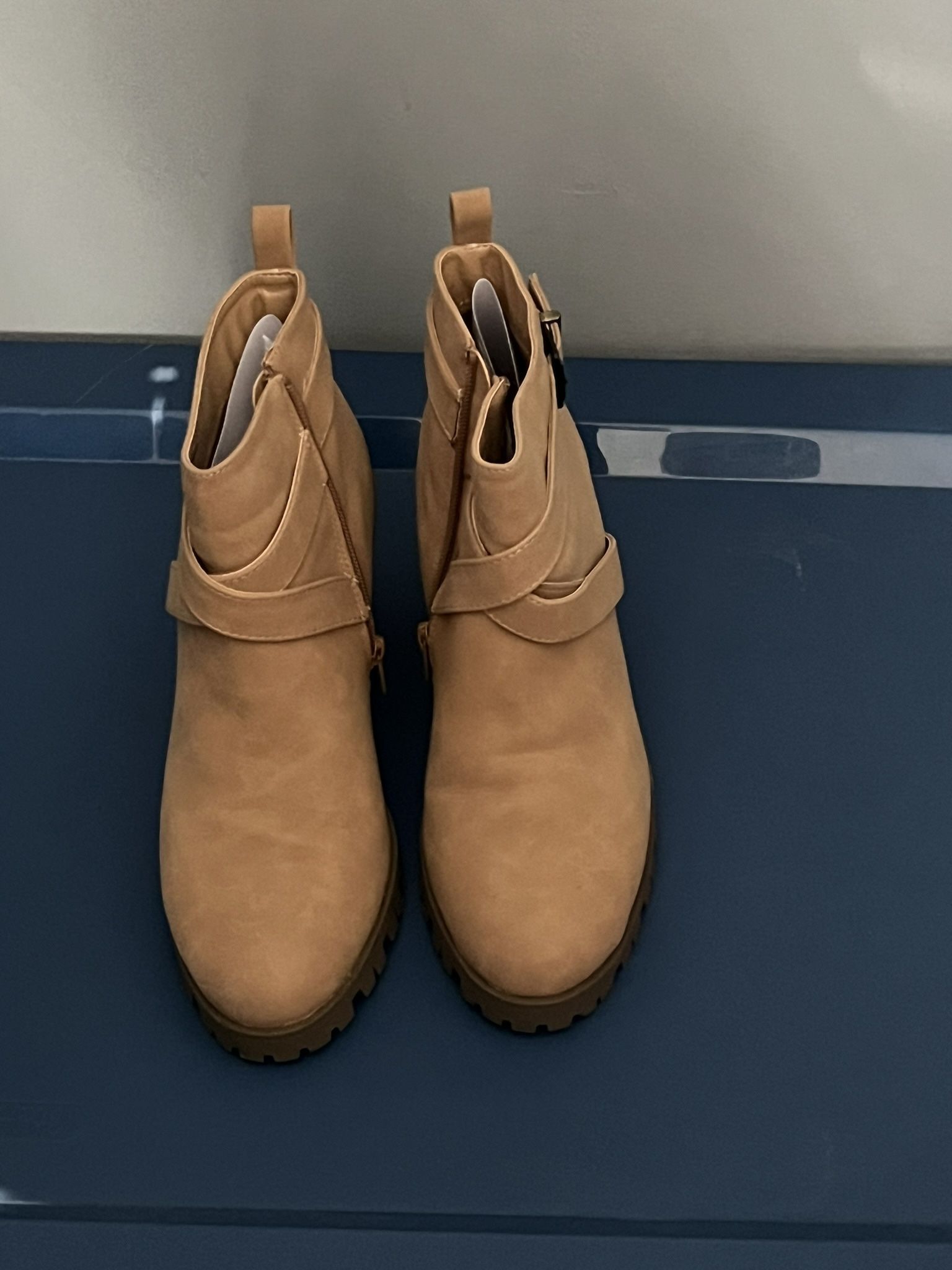 Women’s Wedge Booties